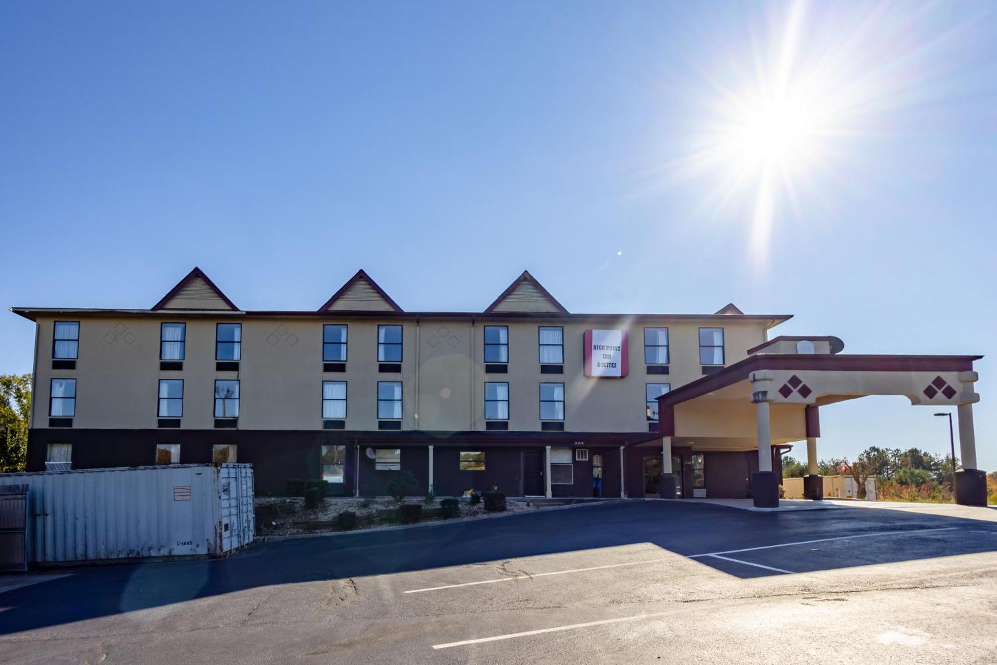 High Point Inn & Suites Westwood Exterior photo